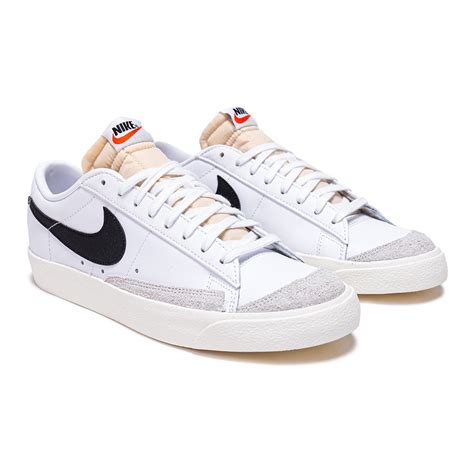 Nike Blazer Low top